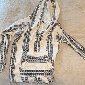 Ocean Drive Black and White V-Neck Sweater